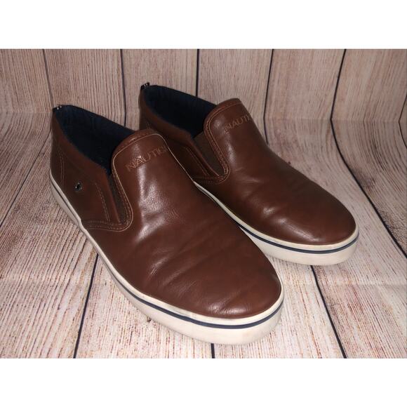 NAUTICA BOAT Slip On Brown Leather US 5 Boat LOAFER SHOES - Picture 1 of 6